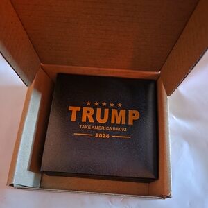 2024 Trump “Take America Back” coin 2025 Golden-Color Souvenir Token / USA